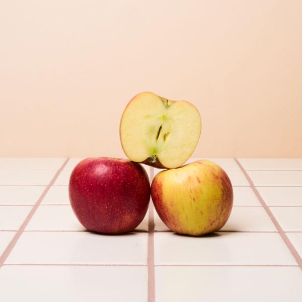 Organic Envy Apples, 2 Lbs