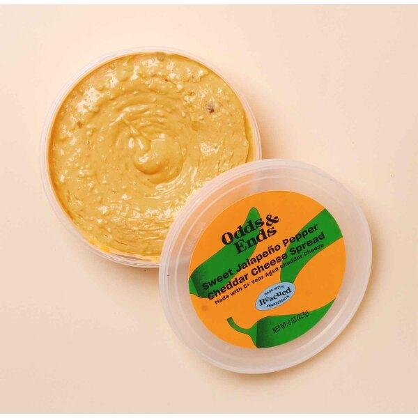 Sweet JalapeÃ±o Pepper Cheese Spread, 8 Oz